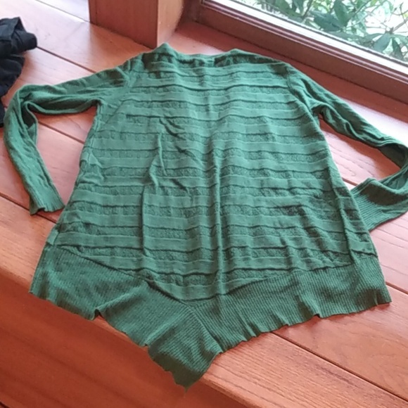 Left of Center Green Cardigan - Picture 3 of 4